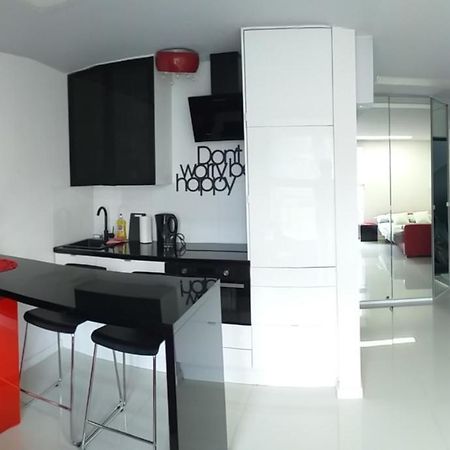 Apartamenty Centrum Rynek Mala Dwojka キェルツェ エクステリア 写真